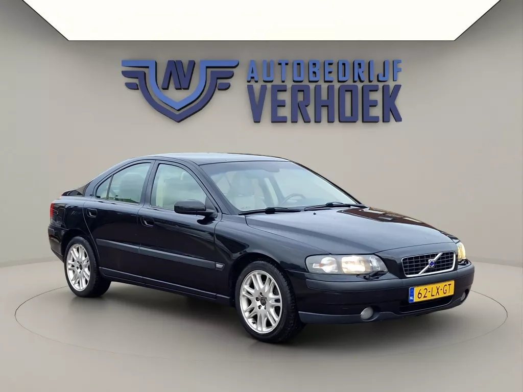 Volvo S60 2.5 T 210PK - 5 Cilinder - NL Auto