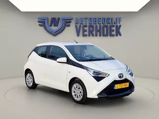 Toyota Aygo 1.0 VVT-i X-Play Navigatie - Camera - DAB - Airco
