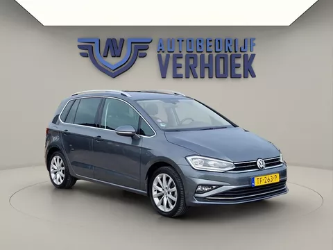 Volkswagen Golf Sportsvan 1.5 TSI Highline Automaat - Trekhaak - NL Auto - Camera