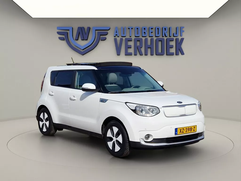 Kia e-Soul EV 30kWh Executive Plus Line Panodak - NL Auto