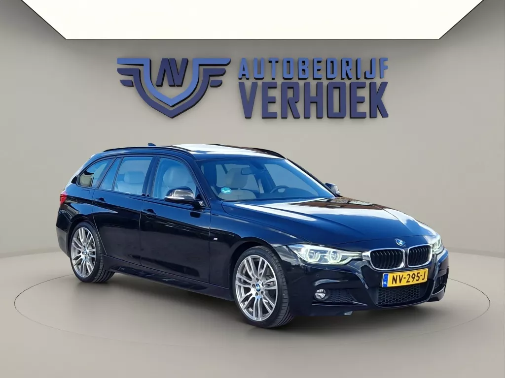 BMW 3 Serie Touring 320i High Executive M-Sport - Panodak - NL Auto