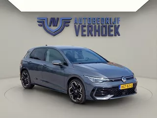 Volkswagen Golf 1.5 eTSI R-Line 360&deg; Camera - NL Auto - Stuur en Stoelverwarming