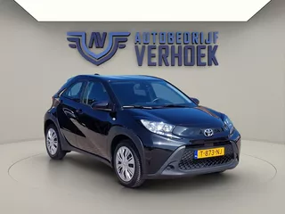 Toyota Aygo X 1.0 VVT-i MT Play NL Auto - All Season Banden - Carplay