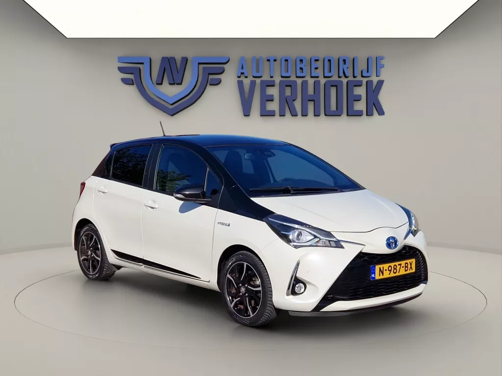 Toyota Yaris 1.5 Hybrid Bi-Tone Camera - Navi - Keyless
