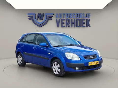 Kia Rio 1.4 LXE APK tot 08-06-2027!