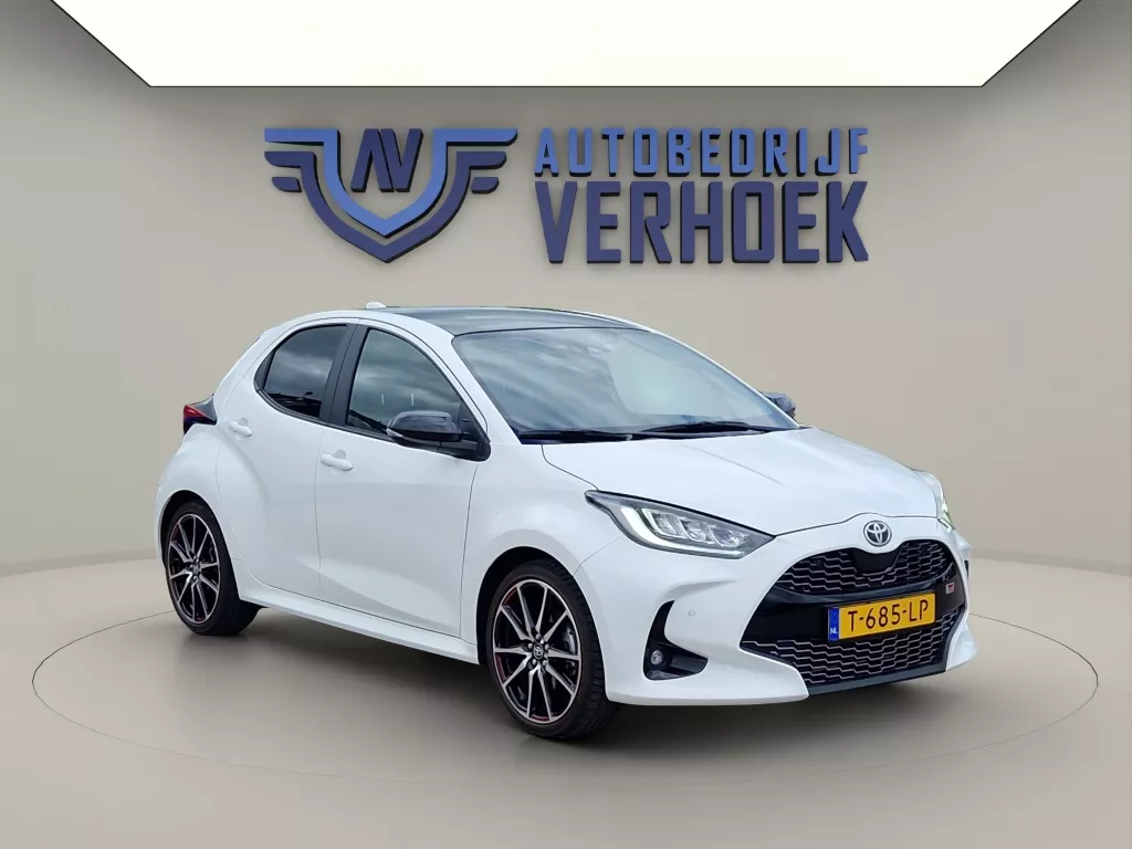 Toyota Yaris 1.5 Hybrid GR Sport NL Auto - Panodak - JBL Audio
