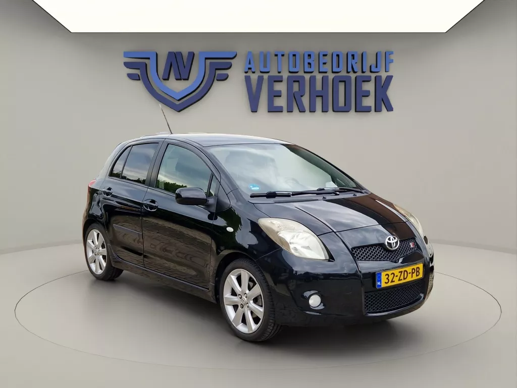 Toyota Yaris 1.8 VVTi TS 5-Deurs - NL Auto - Trekhaak - Keyless
