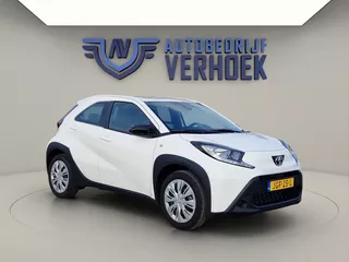 Toyota Aygo X 1.0 VVT-i S-CVT Play Automaat - Groot Multimedia scherm