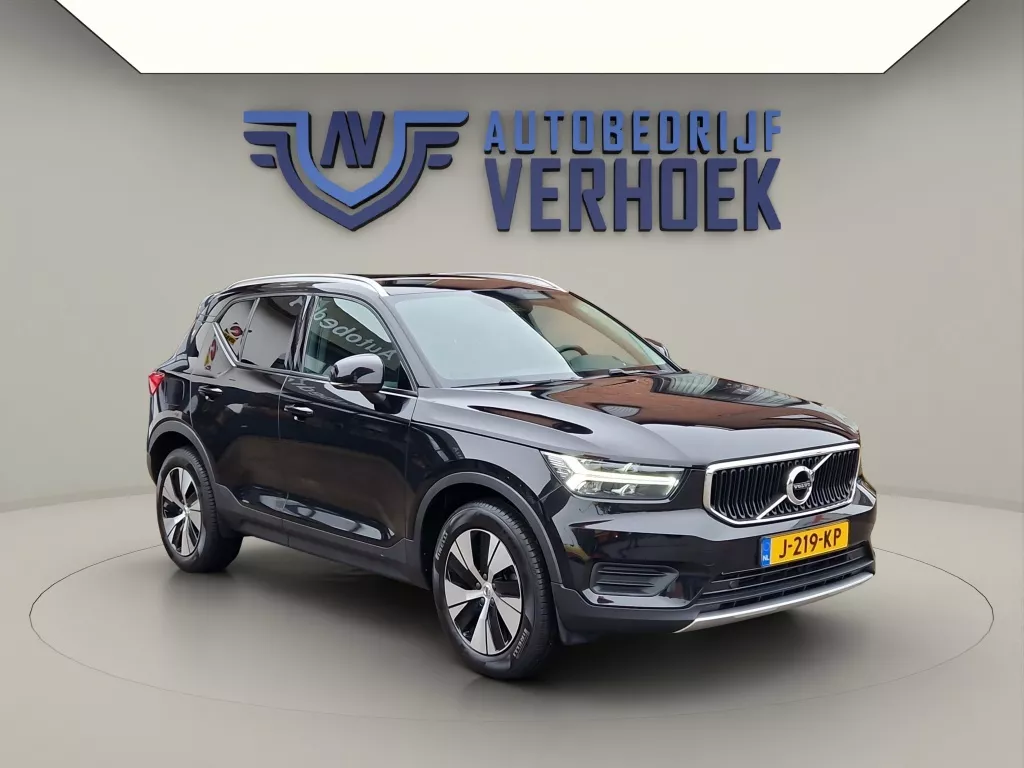 Volvo XC40 1.5 T3 Momentum Automaat - Carplay - NL Auto